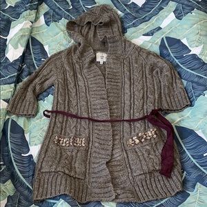 Knitted cardigan with belt